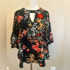 Black Floral Ruffle Sleeve Keyhole Top; Size Small